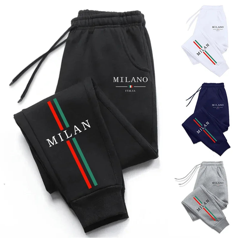 Calças Jogger de Moletom Estampadas com Design Exclusivo da Cidade de Milão – Tendência Quente de 2025!

Confeccionadas com tecido de alta qualidade, estas calças jogger são perfeitas para quem procura conforto e estil