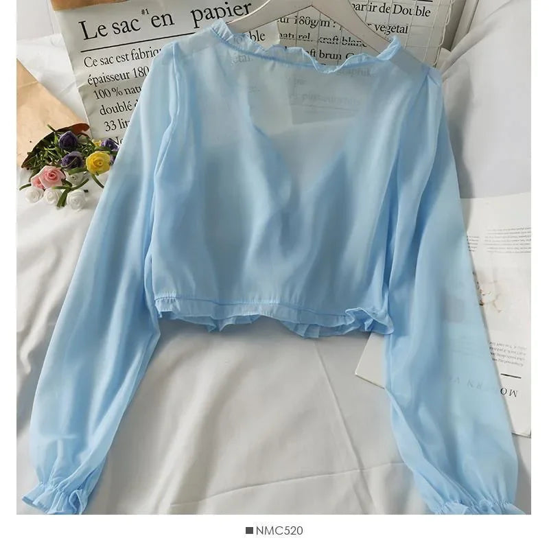Casaco Feminino de Verão com Proteção Solar – Estilo Coreano Y2K
Leve, elegante e ideal para os dias mais quentes, este casaco/blusa feminina com proteção solar combina conforto e estilo num só look. Com detalhes deli