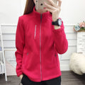 Casaco Polar Feminino Plus Size – Quente, Confortável e Estiloso para o Outono e Inverno
Enfrente os dias frios com estilo e conforto! Este casaco de fleece polar é a escolha ideal para mulheres que valorizam aquecimento,