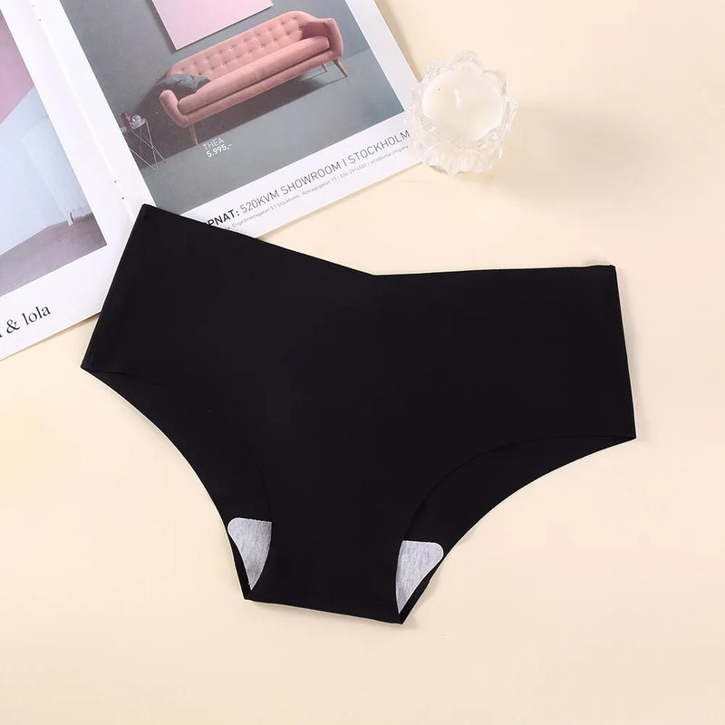 Cuecas Femininas Invisíveis - Conforto Total e Toque de Seda
Cuecas femininas sem costuras, com design invisível sob a roupa, ideais para o dia a dia. Confeccionadas em nylon de seda gelada, proporcionam um toque fresco, ma