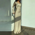 Vestidos longos elegantes 2025 — estilo vintage e sofisticado
Descubra o charme dos vestidos longos vintage com design simples e sofisticado. Com decote redondo delicado, mangas flare fluidas e um laço que realça a cintur