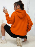 Moletom Feminino Casual Unissexo com Bolso Criativo – Conforto e Estilo Urbano
Destaque-se com este moletom de cor sólida, perfeito para dias mais frescos. Feito em felpa macia e confortável, combina com qualquer look —