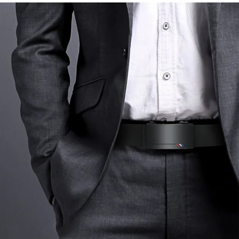 Cintos Masculinos em Couro de Vaca Premium com Fivela Automática – Estilo e Luxo para Todos os Tamanhos

Descubra o conforto e a sofisticação dos nossos cintos de couro genuíno, especialmente desenhados para homens exig
