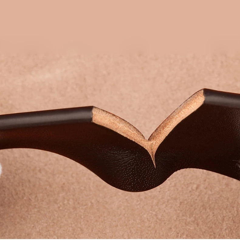 Cinturão Cexika para Homens – Tamanhos Grandes (140 a 170 cm) com Fivela de Pino – Cintos de Couro Masculinos de Alta Qualidade

Descubra o conforto e estilo do Cinturão Cexika, especialmente desenhado para homens que p