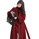 Jaqueta Feminina Dupla Face em Lã Fleece – Slim Fit, Estilo Coreano (Coleção 2025)
Adicione sofisticação e conforto ao seu visual com esta jaqueta feminina de comprimento médio, confeccionada em lã fleece macia e que