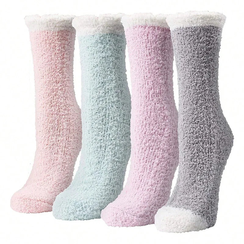4 Pares de Meias Quentes e Felpudas para Mulheres – Perfeitas para o Inverno
Mantenha os seus pés confortáveis e quentinhos com estas meias térmicas grossas, ultra macias e felpudas. Ideais para usar em casa, no chão fr