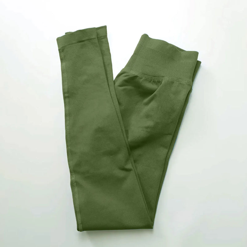 Calça Feminina com Laço Moderno e Decote em V Verão 2025 da FSLE - Cintura Contornada e Manga Dolman para Ocasiões Elegantes 25FS12737Blusa Feminina FSLE com Laço Elegante e Decote em V – Verão 2025
Modelo 25FS12737 |