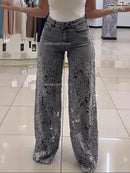 Calças Jeans Femininas Baggy com Detalhe em Crochê Floral – Tendência Verão 2025 | Estilo Y2K
Destaque-se com estas calças jeans baggy femininas com recortes em forma de flor e detalhes em crochê artesanal. Um modelo