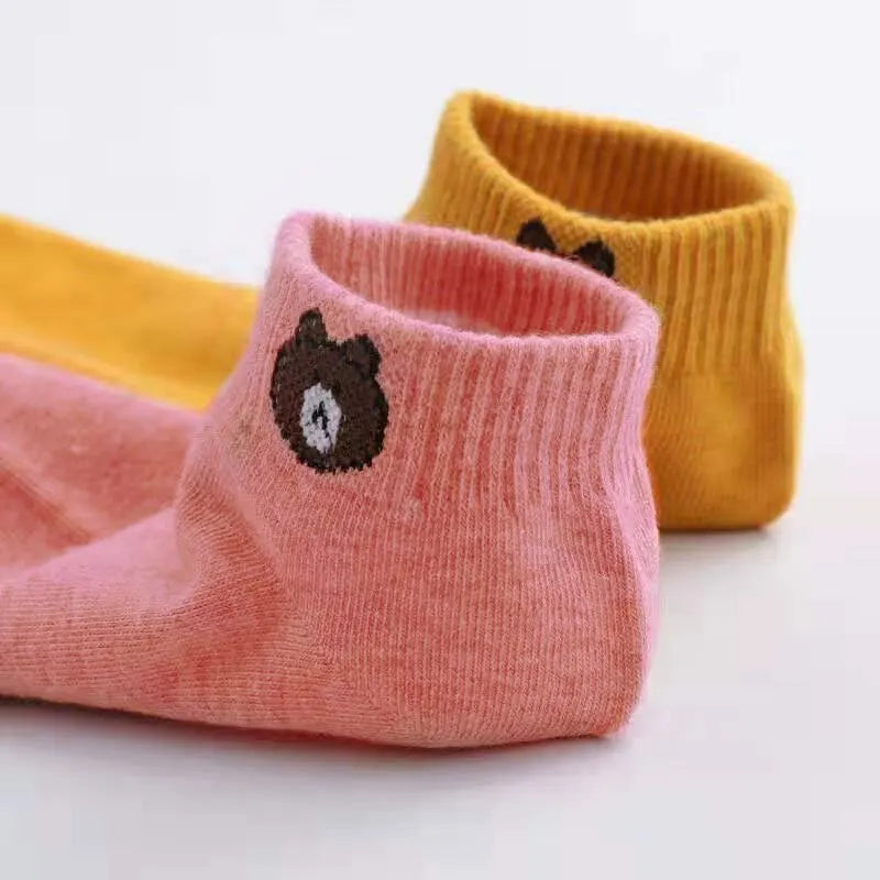 Conjunto de 10 Pares de Meias Baixas Femininas com Estampas de Ursinhos Fofos – Elegantes, Respiráveis e Super Confortáveis para o Teu Dia a Dia Casual

Descobre o equilíbrio perfeito entre estilo e conforto com este con