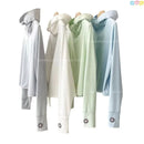 Jaqueta de seda gelada de alta qualidade para mulheres – Verão 2025
Descubra a nova jaqueta de seda gelada, especialmente desenvolvida para o verão de 2025. Com proteção UV avançada, este modelo combina leveza, respira