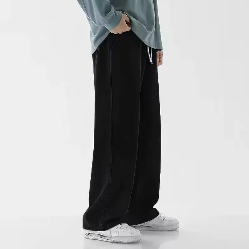 Calças Jeans Masculinas Largas Streetwear 2025 – Estilo Coreano Moderno
Descubra o conforto e a atitude das calças jeans largas, inspiradas na moda coreana que domina as ruas em 2025. Com corte reto e perna larga, estas c