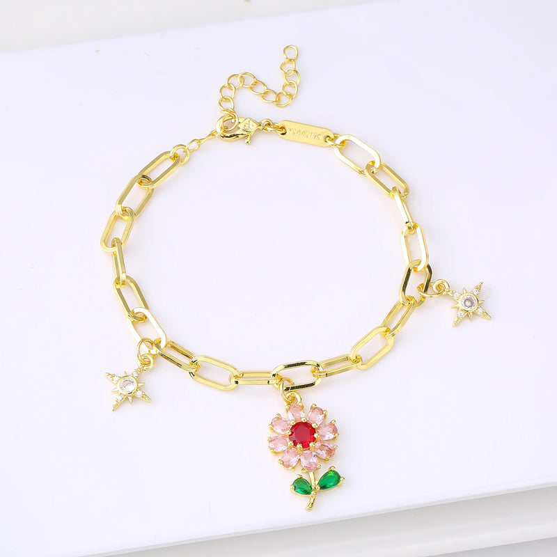 Pulseira Botânica de Cristal com Girassol e Zircónia Estrela
Descubra o encanto natural desta pulseira ajustável, inspirada na beleza dos girassóis e no brilho das estrelas.
Com detalhes delicados em cristal completo e zi