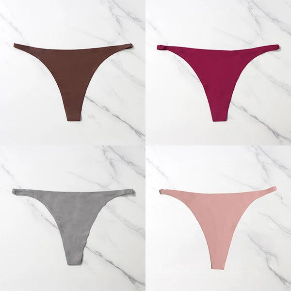 Pack com 4 Calcinhas Sexy em Seda Gelada – Estilo Tanga sem Costuras
Sinta o conforto e a sensualidade todos os dias com este conjunto de 4 calcinhas ultra suaves. Feitas em seda gelada de alta qualidade, estas tangas ofer