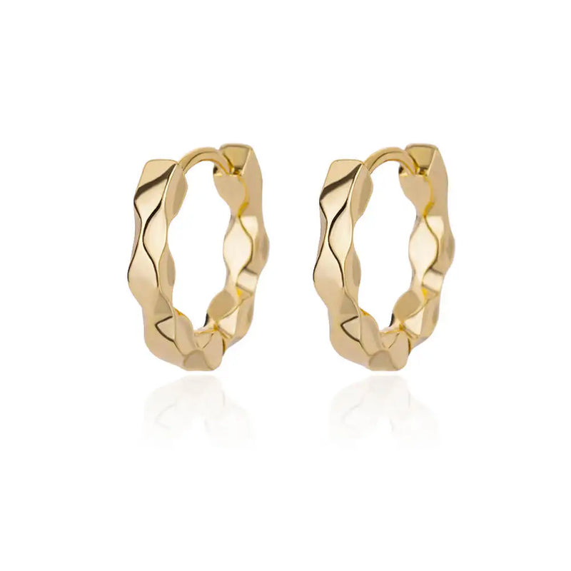 Brincos Luxury Star - Argolas Minimalistas em Aço Inoxidável (2025)
Descubra o brilho moderno com os Brincos Luxury Star, o acessório perfeito para mulheres e meninas que adoram um estilo Y2K elegante e minimalista. Fabric