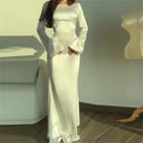 Vestidos longos elegantes 2025 — estilo vintage e sofisticado
Descubra o charme dos vestidos longos vintage com design simples e sofisticado. Com decote redondo delicado, mangas flare fluidas e um laço que realça a cintur