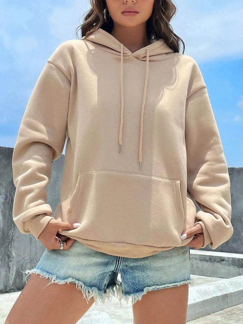 Moletom Feminino Casual Unissexo com Bolso Criativo – Conforto e Estilo Urbano
Destaque-se com este moletom de cor sólida, perfeito para dias mais frescos. Feito em felpa macia e confortável, combina com qualquer look —