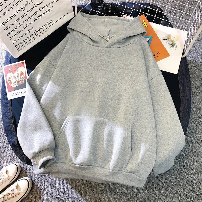 Moletons Casuais Femininos Outono 2024 – Conforto e Estilo na Medida Certa!
Descubra o moletom perfeito para esta estação: tecido com stretch que garante liberdade de movimentos, design sólido e moderno, com bolso funcio