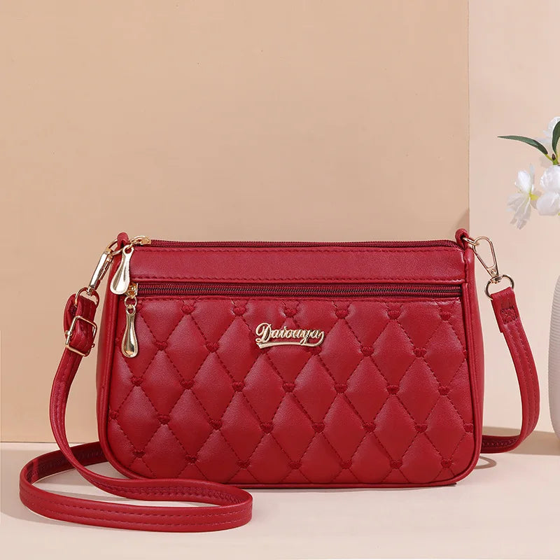 Bolsas de Mensageiro Bordadas para Mulher – Elegância em Couro com Detalhes Exclusivos

Descubra as nossas bolsas de mensageiro em couro, cuidadosamente bordadas à mão, perfeitas para mulheres que valorizam estilo e func